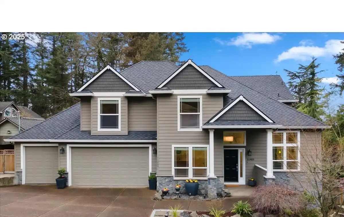 Remodeled Contemporary Gem with Separate Living Quarters