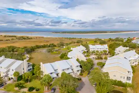 Stunning Home in the Highly Sought After Linkside Villa