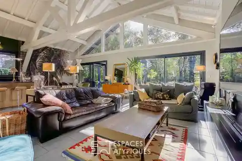 Refined Villa in a Peaceful Setting
