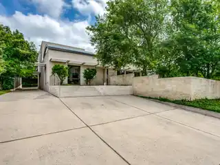 Elegant Estate Designed to Perfection