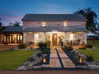 Magnificent Homestead Blending History and Luxury