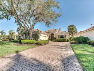 Beautiful Move-in Ready Home in Desirable Ginger Pointe