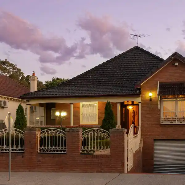 EXCEPTIONAL OPPORTUNITY IN A CENTRAL LOCATION