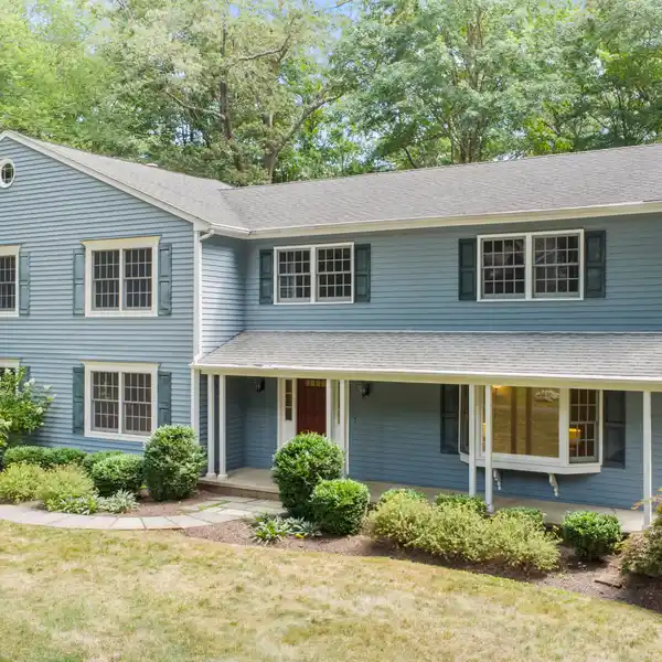 SPACIOUS COLONIAL HOME ON OVER AN ACRE