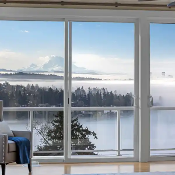 EXCEPTIONAL HOME WITH SWEEPING VIEWS