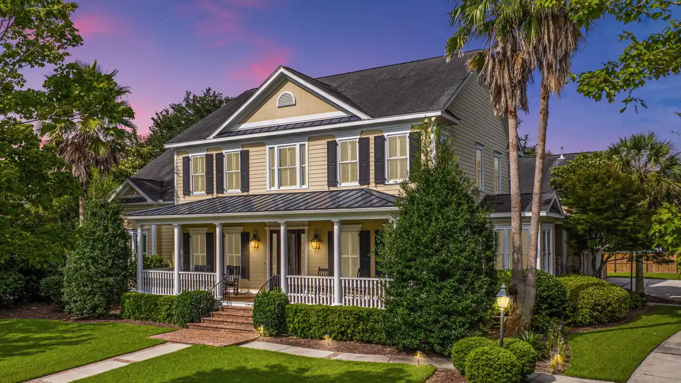 Exquisite Estate in Prestigious Olde Park