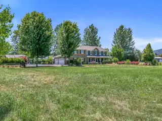 Stylish and Comfortable Lifestyle Property