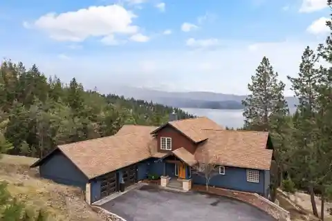 Exceptional Residence in Armstrong Park