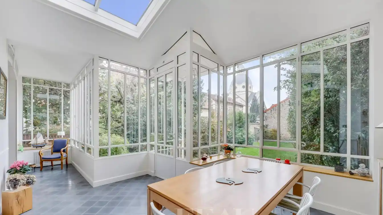Bright Home in a Prime Location