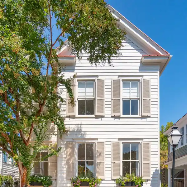 FABULOUS RESTORATION IN AN AMAZING LOCATION