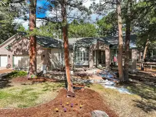Beautiful Home in the Fox Run Area