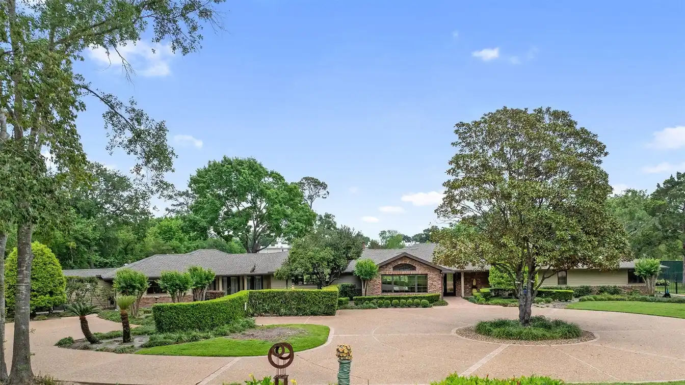 Rare Equestrian Estate