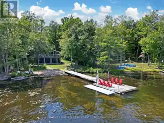 Enchanting Lakefront Retreat