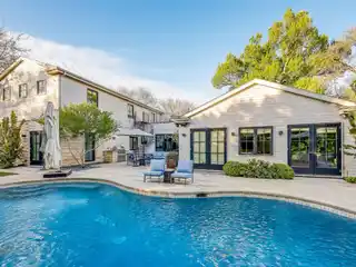 Luxury and Comfort in the Heart of Tarrytown