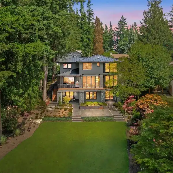 COMPLETELY REIMAGINED PACIFIC NORTHWEST RETREAT