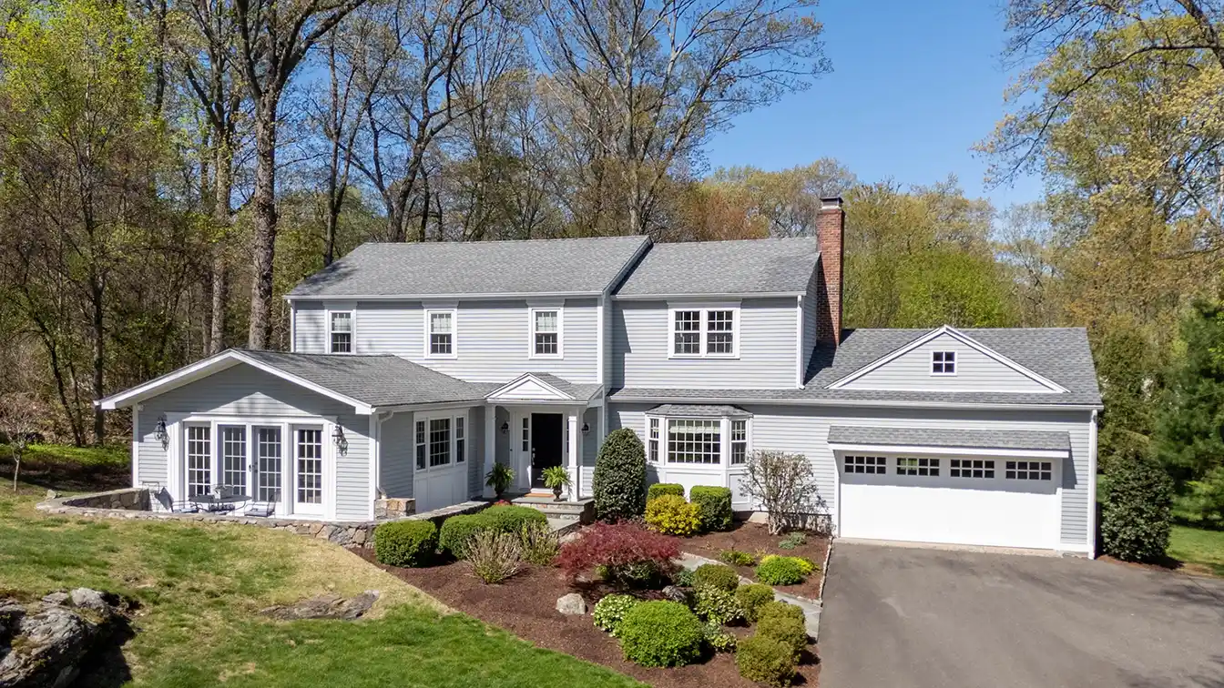 Showstopper Home for a Lifestyle of Comfort and Elegance