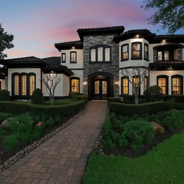 MAJESTIC LIVING AT ITS FINEST
