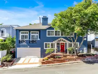 Coastal Elegance with Designer Upgrades and Entertainer’s Backyard