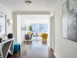 Sophisticated Manhattan Condo with Private Garden