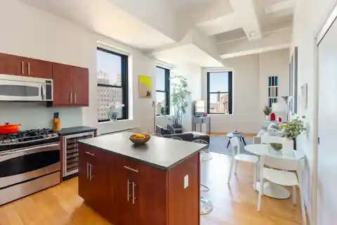 Stunning and Spacious Apartment