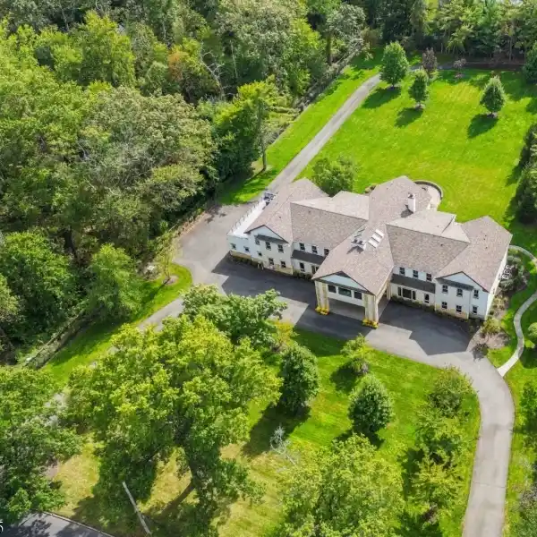 SPECTACULAR CUSTOM BUILT COLONIAL