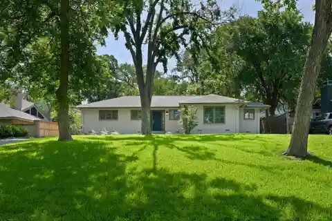 Single-level Home in Pemberton Heights