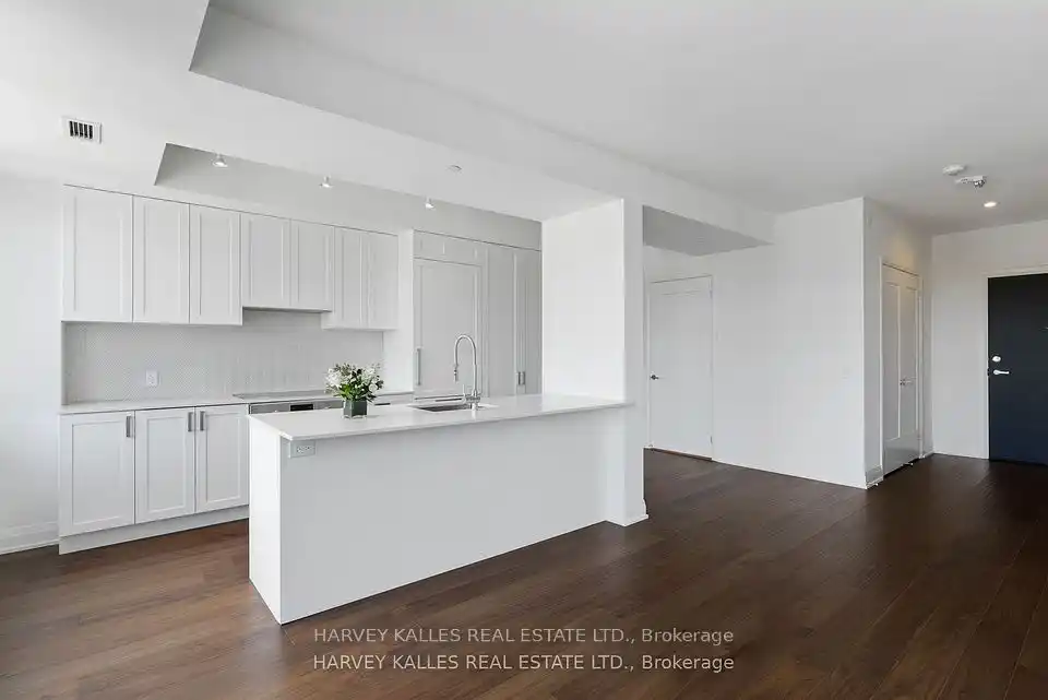 Rare Opportunity in the Kingsway