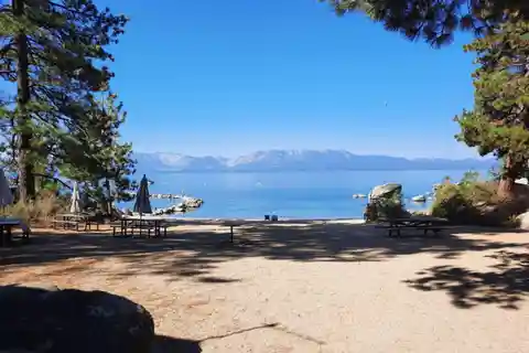 Modern Comforts Amidst Tahoe’s Tranquil Beauty